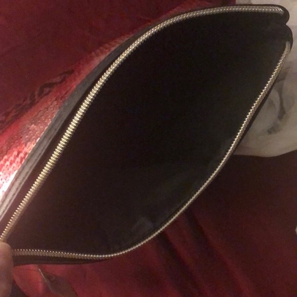 NWT sequin Victoria Secret cosmetics bag pouch - Picture 5 of 5